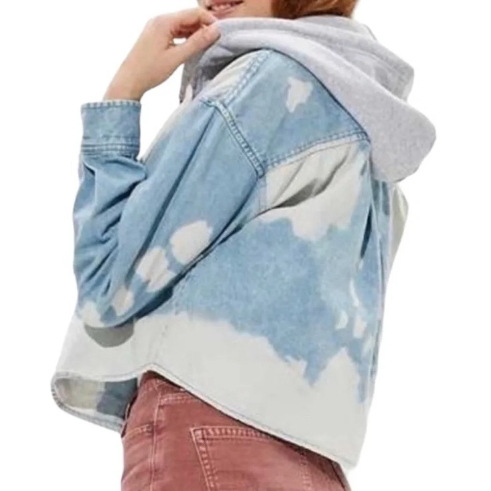 American Eagle Women’s Shacket Denim Bleached Cropped Hooded Cotton Sz Medium - Picture 3 of 6